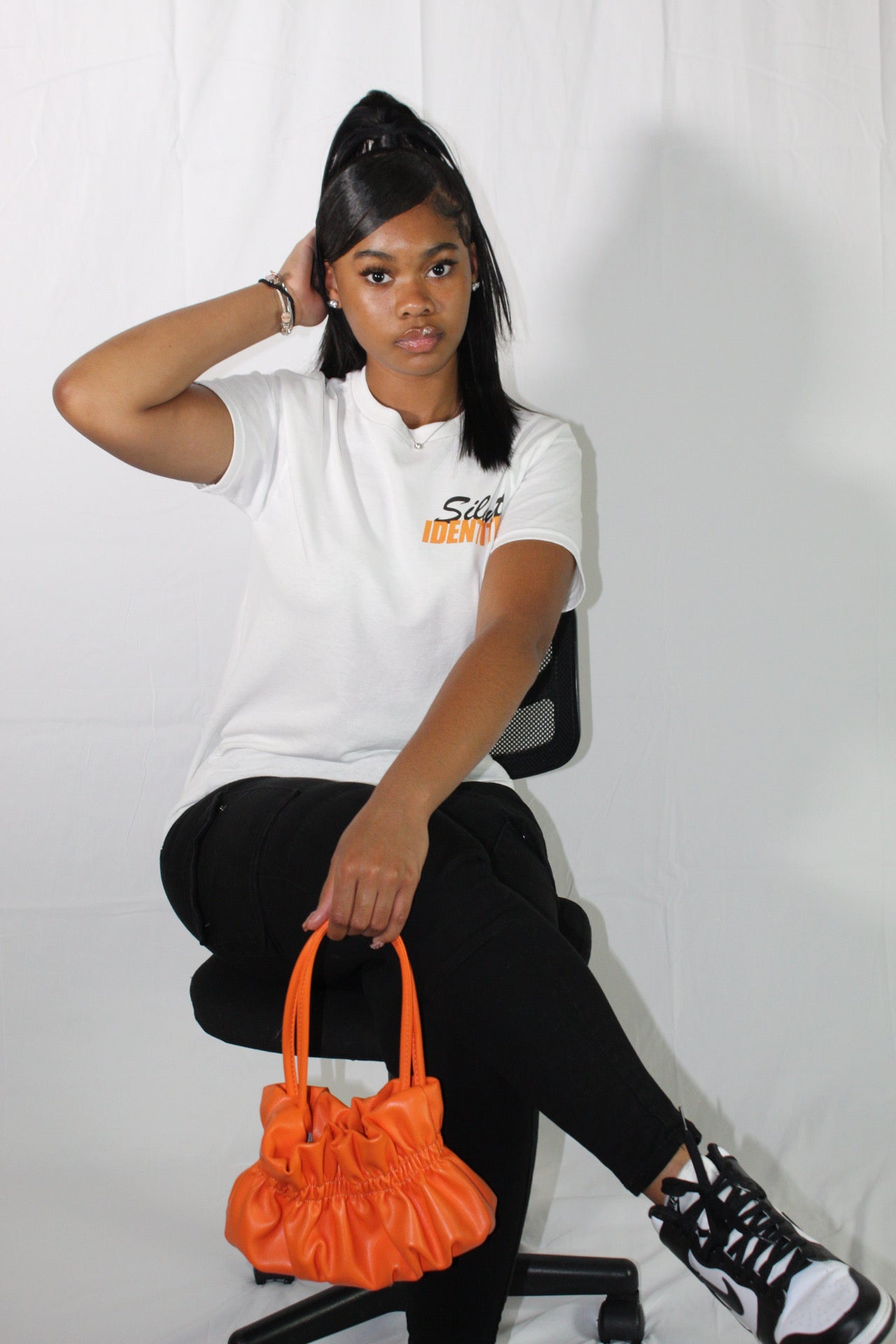 WHITE SUPPRESSOR TEE
