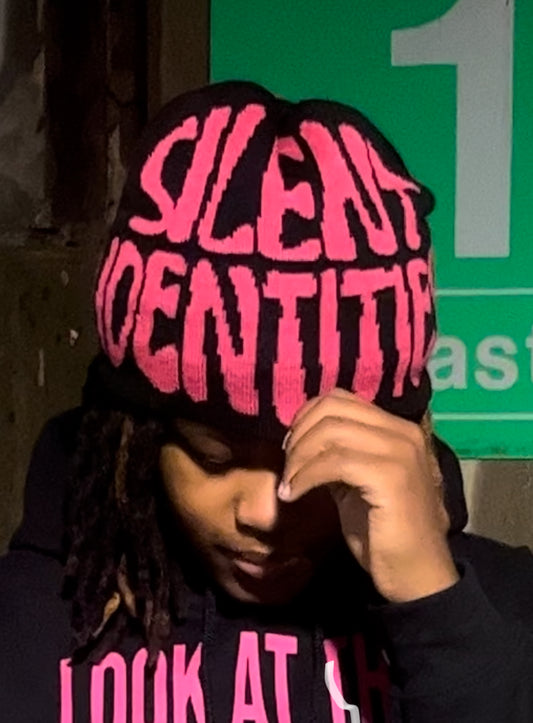 BLACK/PINK "WHAT'S LOVE¿" BEANIE